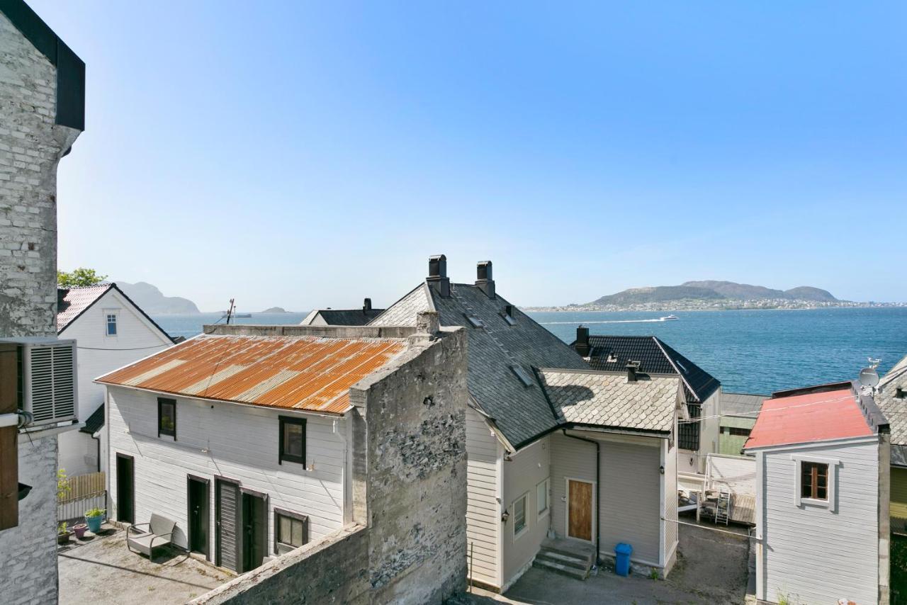 sentrum leilighet Ålesund Buitenkant foto