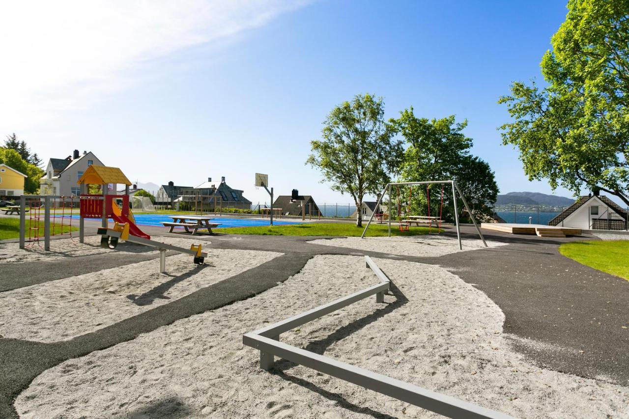 sentrum leilighet Ålesund Buitenkant foto